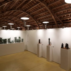 Vista panoràmica de l'exposició Col·lecció Bassat. Art Contemporani de Catalunya 1970-1979 (I) de la Col·lecció Bassat 7