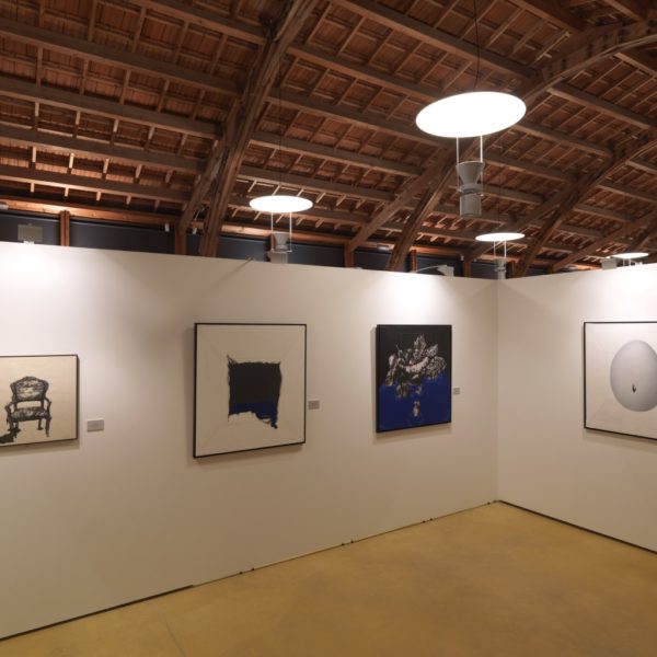 Vista panorámica de la exposición Arte Contemporáneo de Cataluña 1980-1989 (II) de la Colección Bassat 1