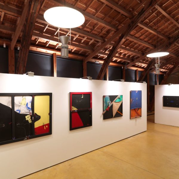 Vista panorámica de la exposición Arte Contemporáneo de Cataluña 1970-1979 (III) de la Colección Bassat 1