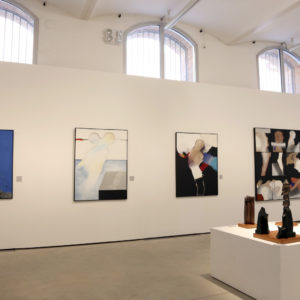 Vista panorámica de la exposición Colección Bassat. Arte Contemporáneo de Cataluña 1940-1979. Tecla Sala 1