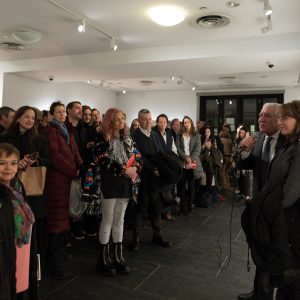 Vista panoràmica de l'exposició Artistes de Mataró de la Col·lecció Bassat exposen a Nova York 2