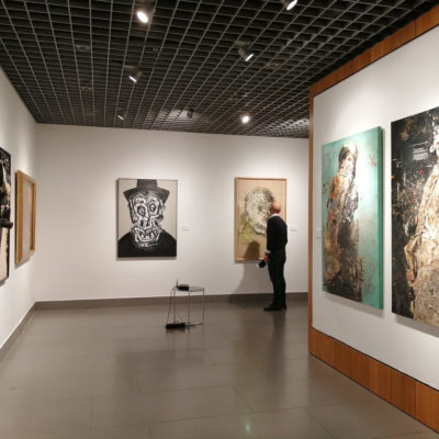 Vista panorámica de la exposiciónColección Bassat de la Nau Gaudí de Mataró en Fundación Cajasol, Andalucía 5